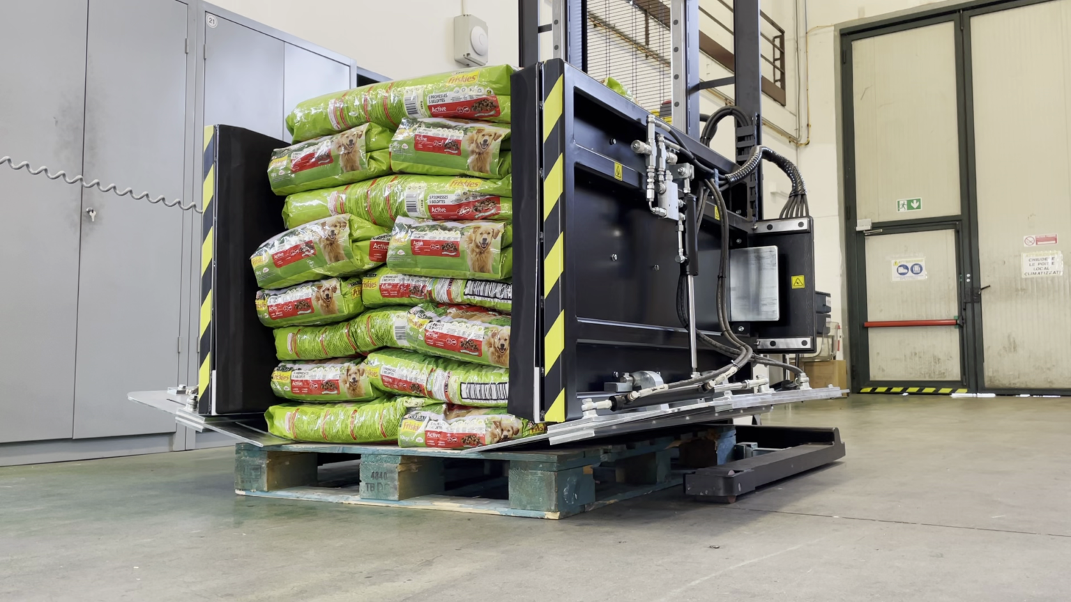 Pallet Moving Equipments New Advanced Systems