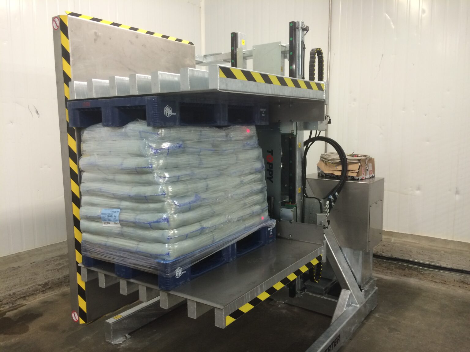 What is a Pallet inverter? Discover the Advanced Pallet Inverter